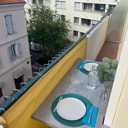 Апартаменти Antibes, A Vos Pieds Антіб